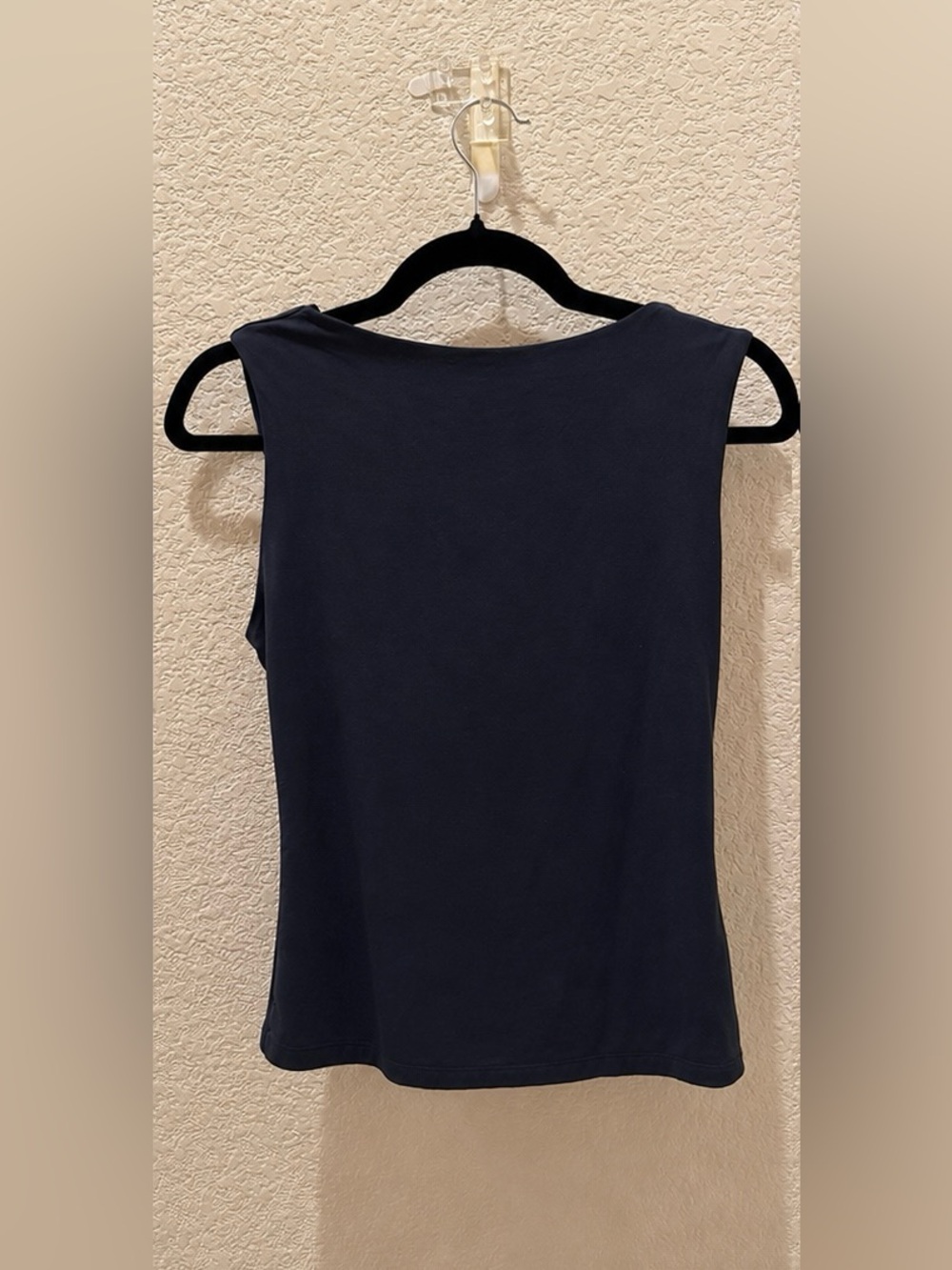 Abercrombie & Fitch Black Draped Cowl Back Sleeveless Top Medium NWOT - Picture 4 of 6
